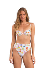 Load image into Gallery viewer, Model Front: Rio De Sol Top Top Countryside Kyra