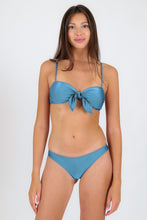 Load image into Gallery viewer, Model Front: Rio De Sol Set Set Shimmer-Baltic-Sea Bandeau-Knot Nice-Fio