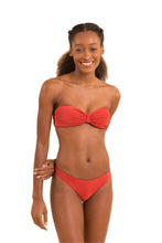 Load image into Gallery viewer, Image 04: Rio De Sol Top Top Malibu-Chili Bandeau-Duo