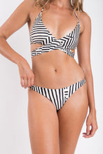 Load image into Gallery viewer, Image 09: Rio De Sol Set Set Collage Kate Mia