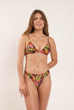 Load image into Gallery viewer, Model Front: Rio De Sol Set Set Fiore Tri-Fixo Nice-Fio