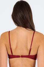 Load image into Gallery viewer, Image 06: Rio De Sol Top Top Shimmer-Divino Bandeau-Knot
