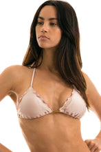 Load image into Gallery viewer, Gallery: Rio De Sol Top Top Essence Frufru
