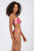 Load image into Gallery viewer, Image 08: Rio De Sol Set Set Antelope Bandeau-Reto High-Leg
