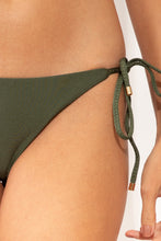 Load image into Gallery viewer, Image 05: Rio De Sol Bottom Bottom Shimmer-Croco Ibiza-Comfy-Gold
