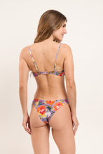 Load image into Gallery viewer, Model Back: Rio De Sol Set Set Garden-Flower Bandeau-Joy Essential
