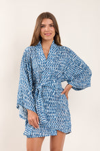 Load image into Gallery viewer, Chuva Kimono
