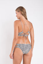 Load image into Gallery viewer, Model Back: Rio De Sol Top Top Collage Camille

