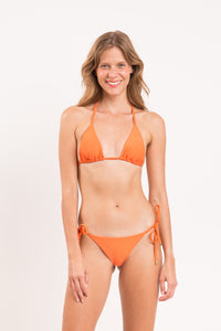 Model Front: Rio De Sol Top Top Dende Tri-Inv