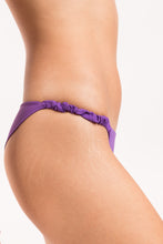 Load image into Gallery viewer, Set Amuleto Bandeau-Crispy Cheeky-Crispy

