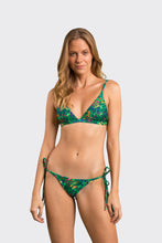 Load image into Gallery viewer, Set Wilds Tri-Fixo Cheeky-Tie
