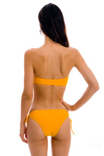 Load image into Gallery viewer, Top UV-Pequi Bandeau-Reto
